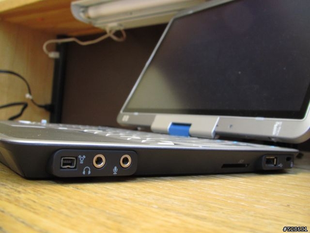 不知道被開了幾次箱的elitebook  2730p