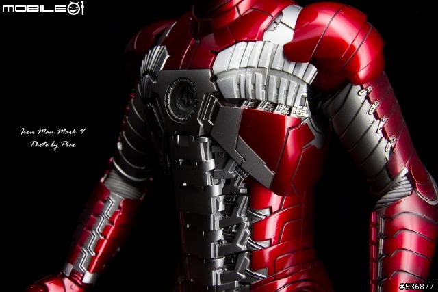 [Hot Toys]Iron Man 2 Mark V