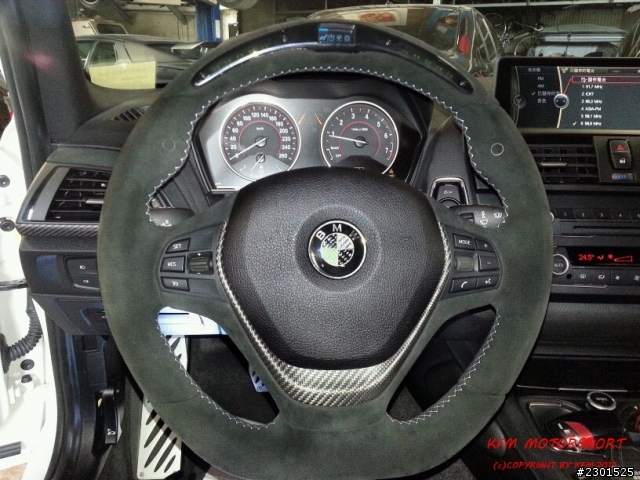 F20 換裝 BMW Performance新款電子式方向盤