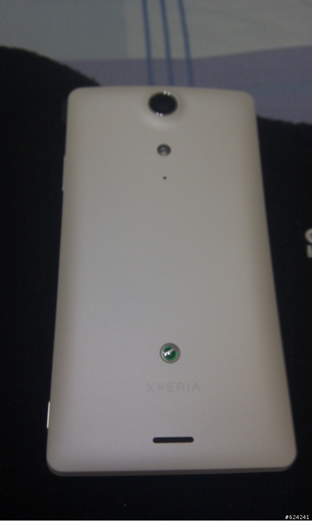 [開箱] Xperia TX 白