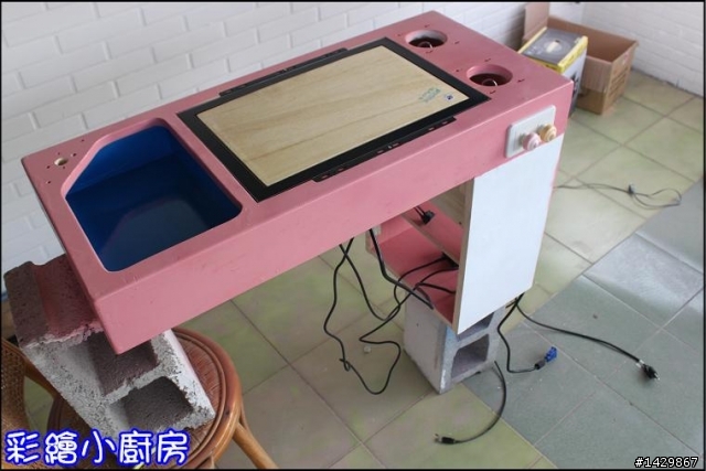 [ 硬漢工作室 ] 彩繪小廚房