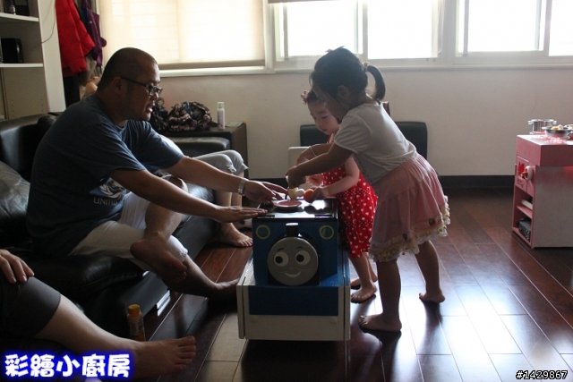 [ 硬漢工作室 ] 彩繪小廚房