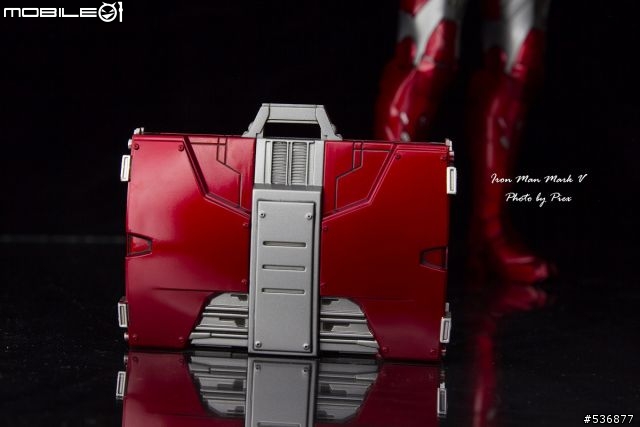 [Hot Toys]Iron Man 2 Mark V