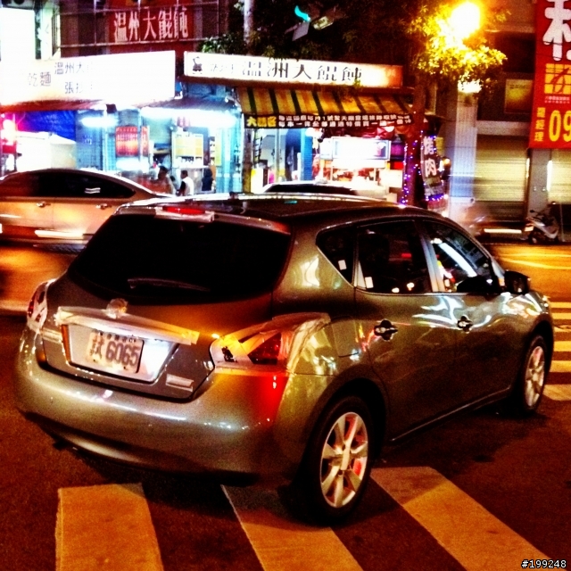 請問這台是什麼車？