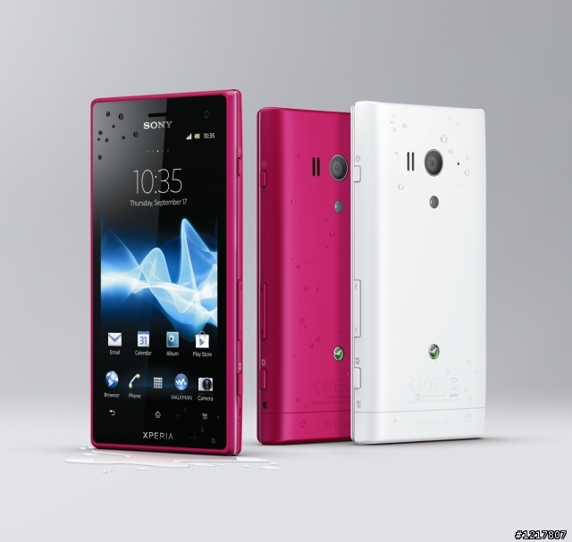 濃濃日系風，你選哪支？HTC J VS. SONY Acro S