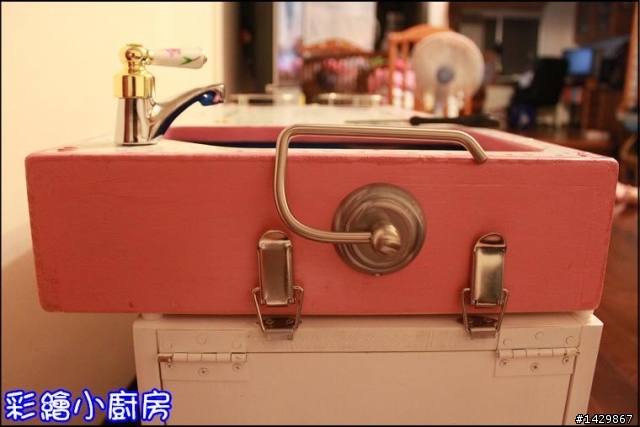 [ 硬漢工作室 ] 彩繪小廚房
