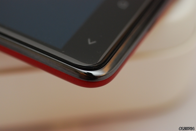 HTC J 開箱及HTC新一代與舊一代紅色手機PK