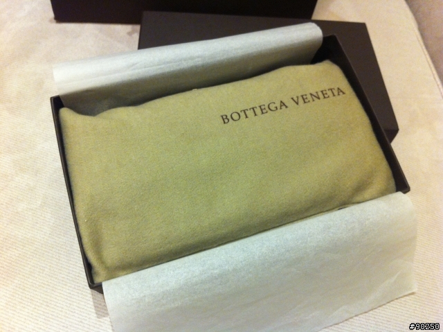 【開箱】VIOLET INTRECCIATO NAPPA CONTINENTAL WALLET 最新紫色長夾
