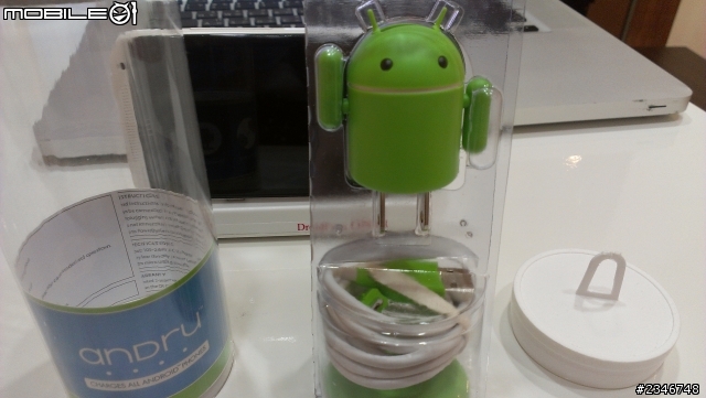 開箱 Android 充電寶寶