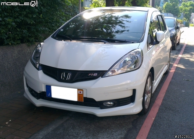 【開箱文】純日本 2012 HONDA FIT RS 原廠大包