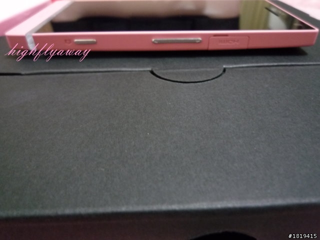 [開箱] Sony Xperia SL淺粉色炫目粉 [2012.09]