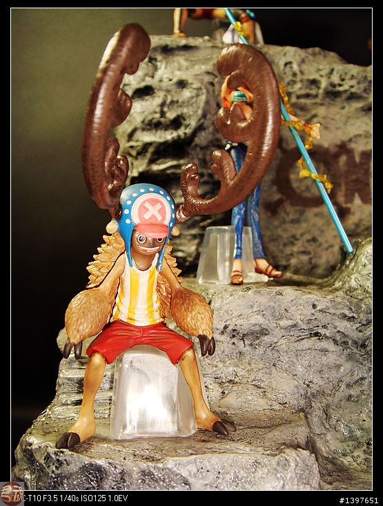 仿石造S梯形場景海賊王專屬展示台