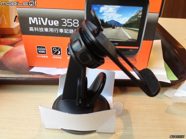 [開箱+同場加映] Mio 358HD + iWALK行動電源 (附上夜間影片)