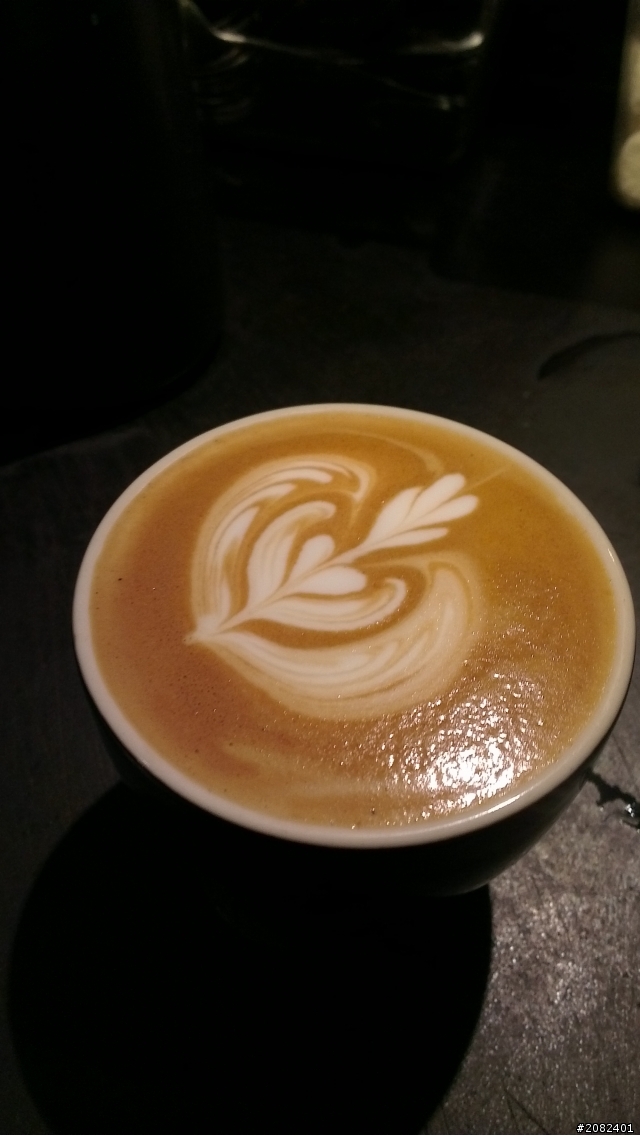 咖啡拉花第八彈，亂拉一通