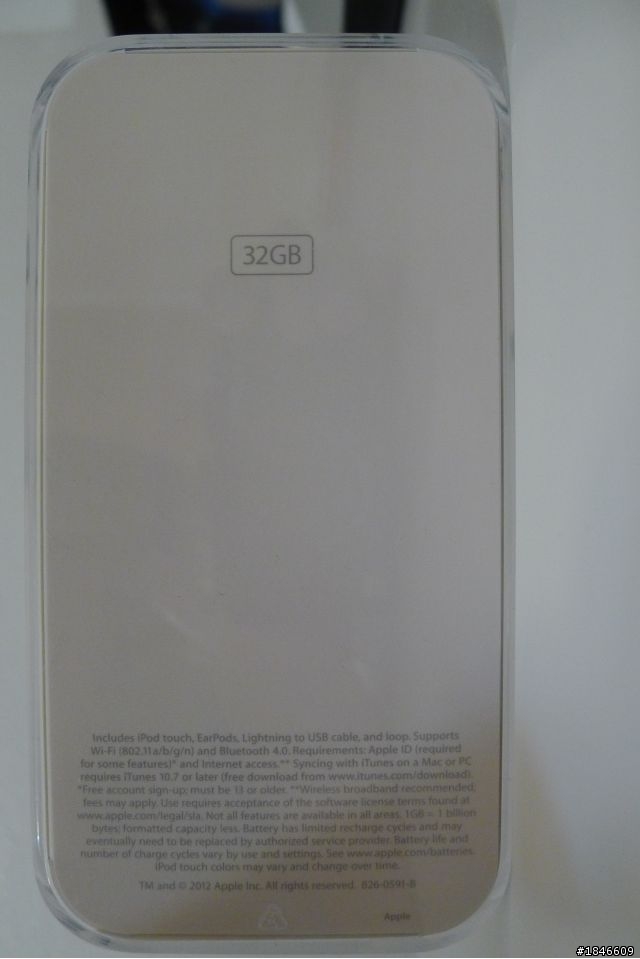 iPod touch 5th in red 開箱