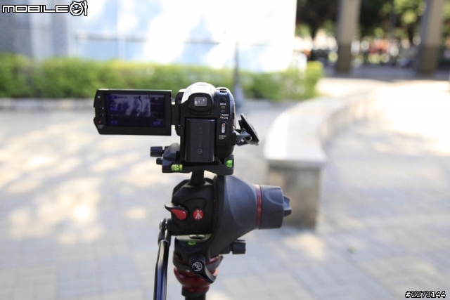 [開箱] Manfrotto 755CX3+MH055M8-Q5搭配Zeiss CP.2