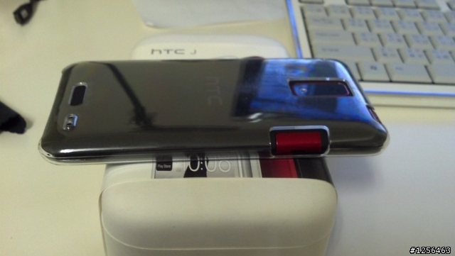 買了三個星期的 htc j