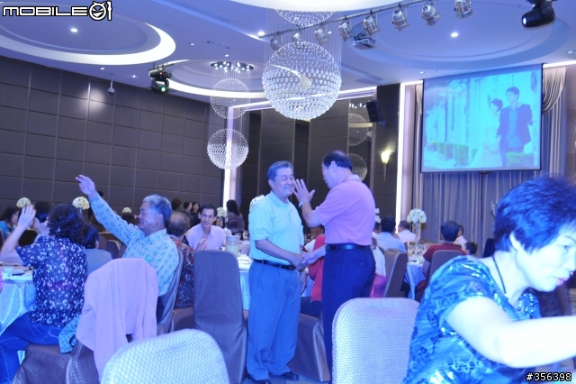 閃光燈與色溫的問題