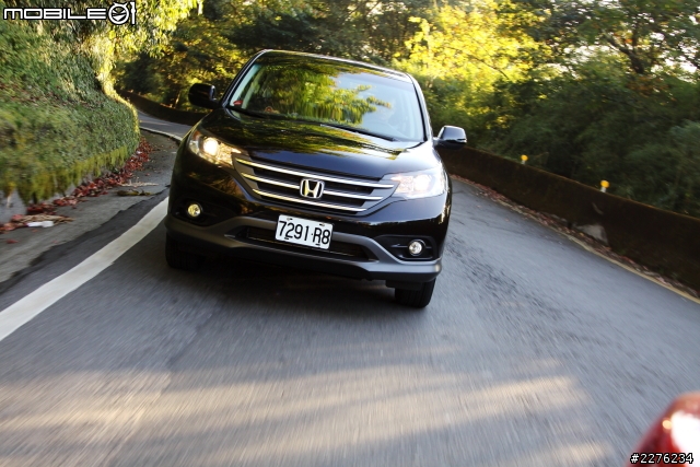 國產SUV雙雄斷油對決 Honda CR-V 2.4 vs. Hyundai ix35S(10/24完整更新)