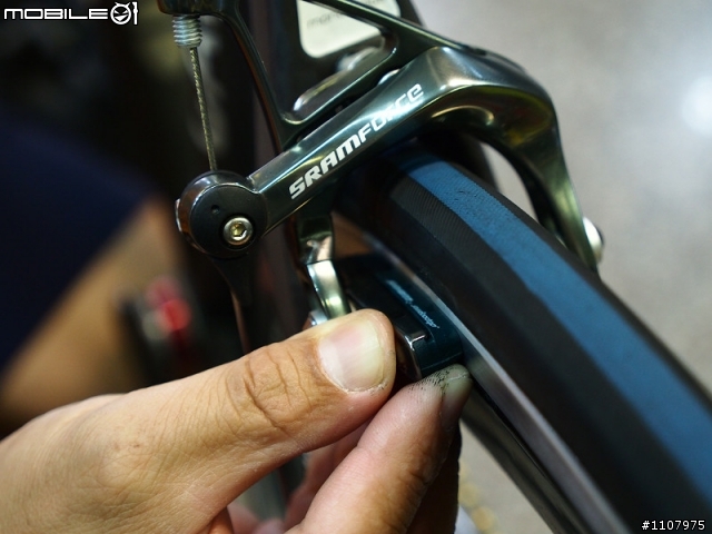 [組裝分享] 2012 Carrera Veleno ISP Road Bike……消鈦黑鷹的展翅翱翔記
