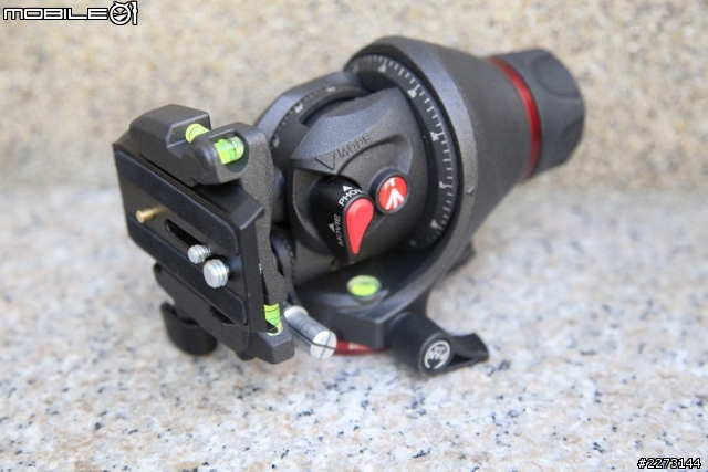 [開箱] Manfrotto 755CX3+MH055M8-Q5搭配Zeiss CP.2