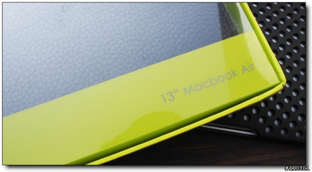 [分享] 專屬於Macbook Air 13"的真皮保護套- Uniq The Tux