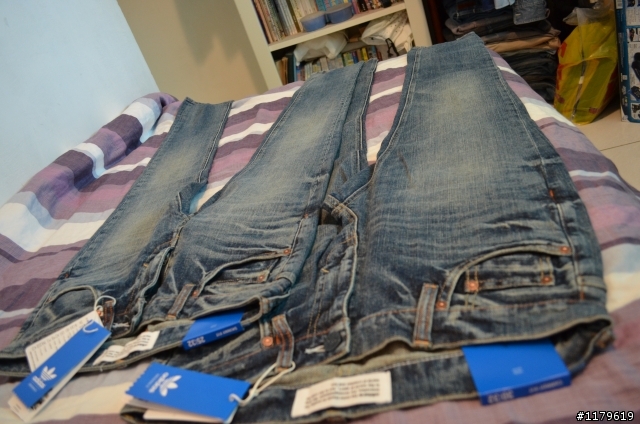 [分享][更新實穿]情人也要一起Jeans by adidas originals.