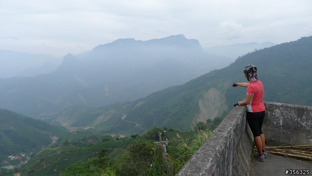 [遊記] 大阿里山百K小環線--梅山36彎/瑞里/奮起湖