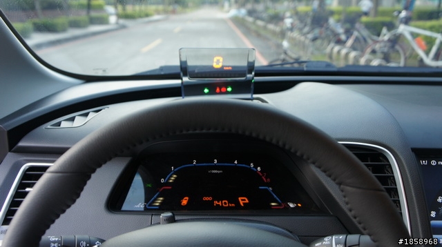 [開箱] 未來.全面解析LUXGEN 5 Sedan開箱報告1