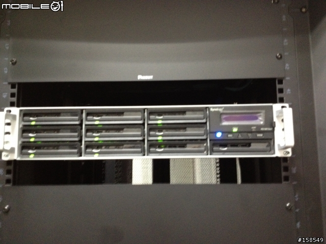 [拆箱]400T 佰萬-設備登場 Synology RS10613xs+ 開箱篇一次開4台