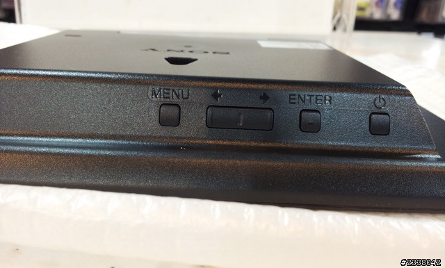 [簡單開箱文] SONY S-Frame DPF-C700 數位相框