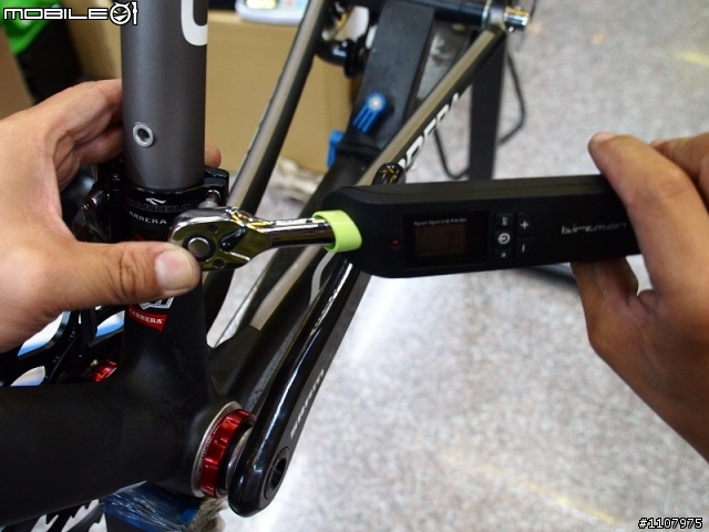 [組裝分享] 2012 Carrera Veleno ISP Road Bike……消鈦黑鷹的展翅翱翔記