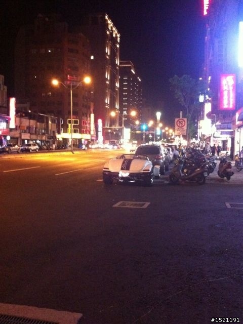 我真的不知道這叫什麼車了！！