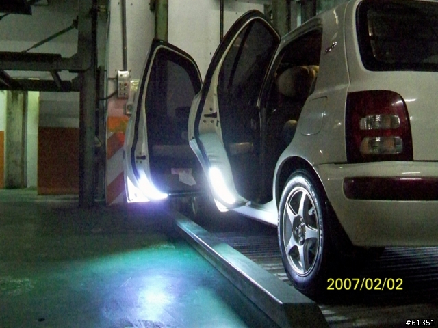 DIY~四個車門的照地燈
