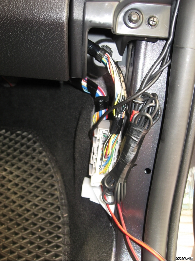 [請教] All new Mazda 5 地板燈(氣氛燈)DIY接線?