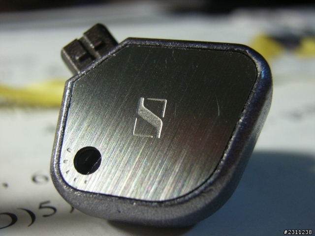 [分享]爆殼的IE80(已完成塗裝)，加問ibasso的一些問題