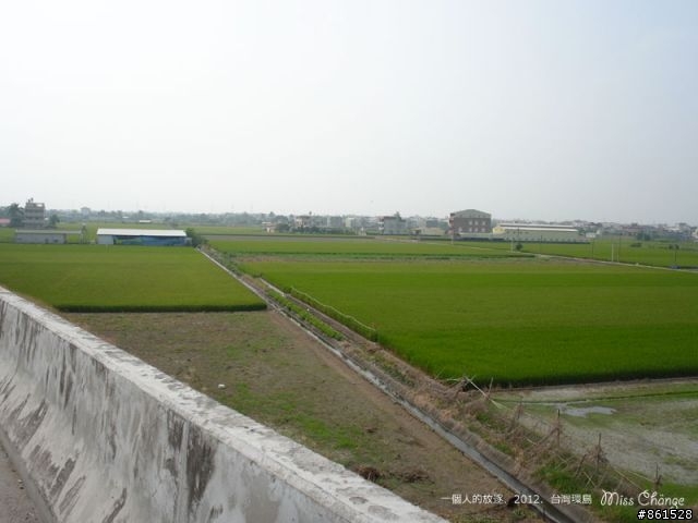一個人的放逐．2012秋天帶著小CUXI環島去~