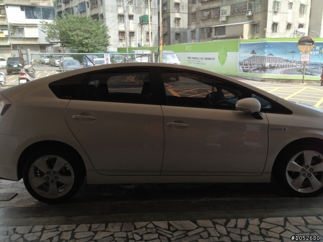 珍珠白Prius E交車分享
