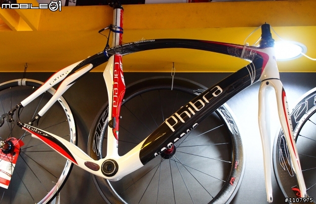 [組裝分享] 2012 Carrera Veleno ISP Road Bike……消鈦黑鷹的展翅翱翔記