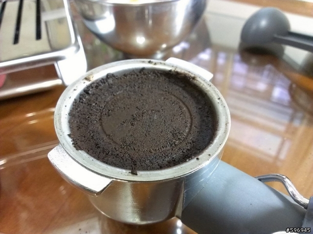 [外貌協會]白色家電Kenwood kMix義式濃縮咖啡機+Tiamo 700S 磨豆機