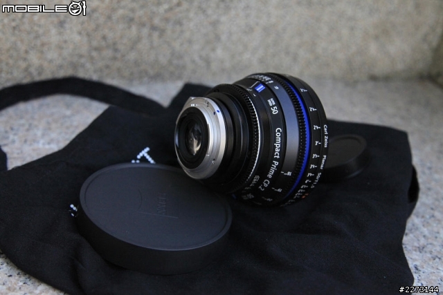 [開箱] Manfrotto 755CX3+MH055M8-Q5搭配Zeiss CP.2