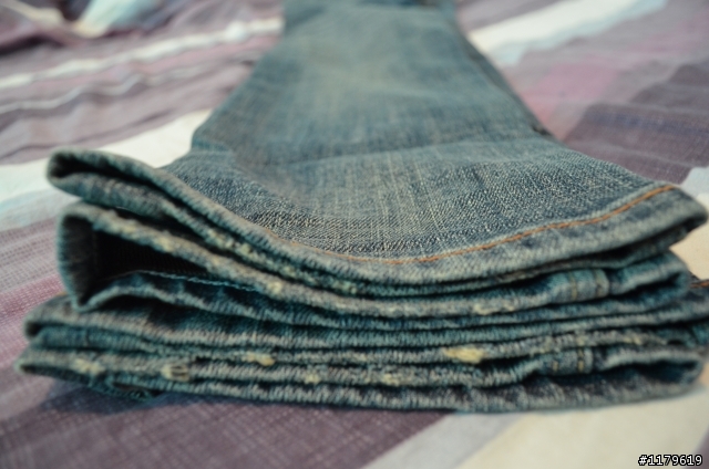 [分享][更新實穿]情人也要一起Jeans by adidas originals.