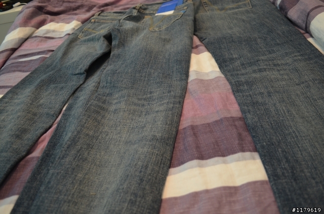 [分享][更新實穿]情人也要一起Jeans by adidas originals.