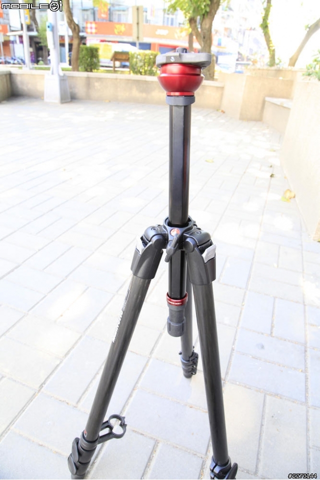 [開箱] Manfrotto 755CX3+MH055M8-Q5搭配Zeiss CP.2
