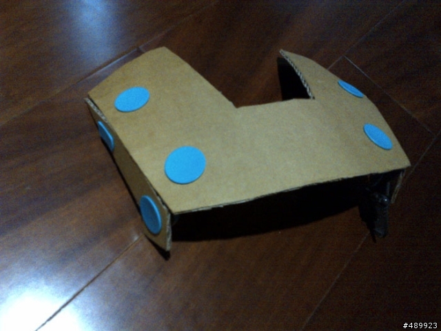 【我是聖誕老公公】可穿戴式鋼鐵人 Mark VI 頭盔製作過程分享 – 紙箱手創 DIY