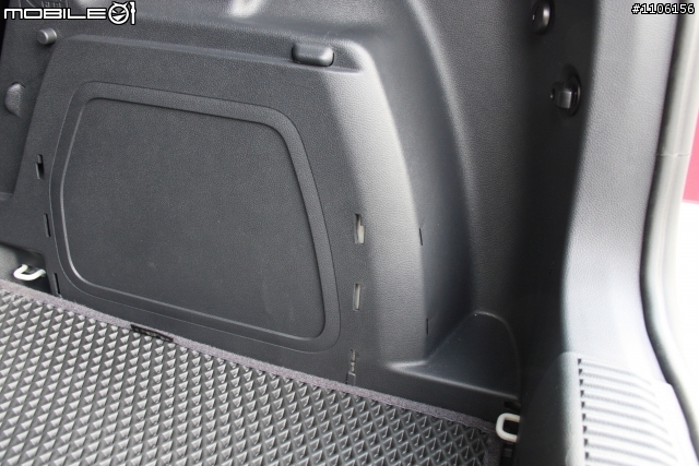 【開箱】Skoda Fabia 1.6 13年式