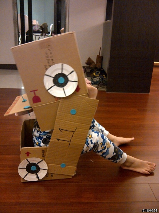 鋼鐵人 MARK VI 1:1 模型製作過程分享 – 紙箱手創 DIY