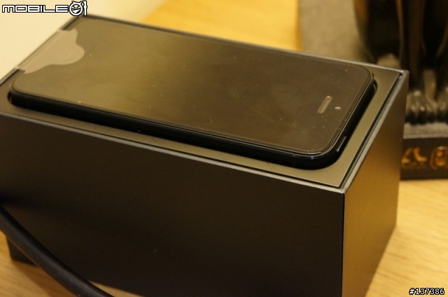 iPhone 5 不一樣的開箱！