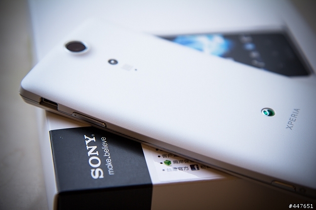 [開箱] SONY XPERIA TX 珍珠白 (附實拍照)