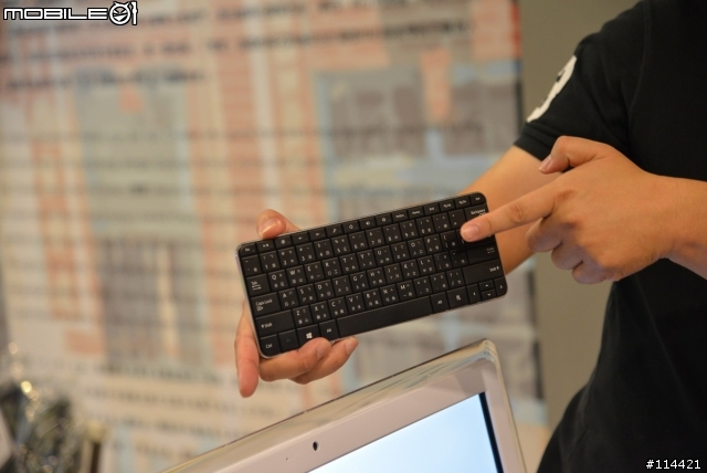 【體驗活動】Microsoft 觸控滑鼠及新款鍵盤，週邊也要 Windows 8 一下喔！